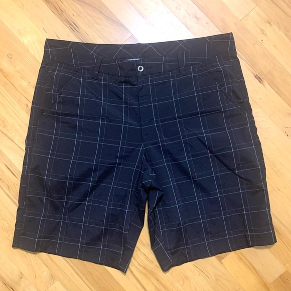 Fila Black Plaid Men's Shorts - Picture 1 of 6
